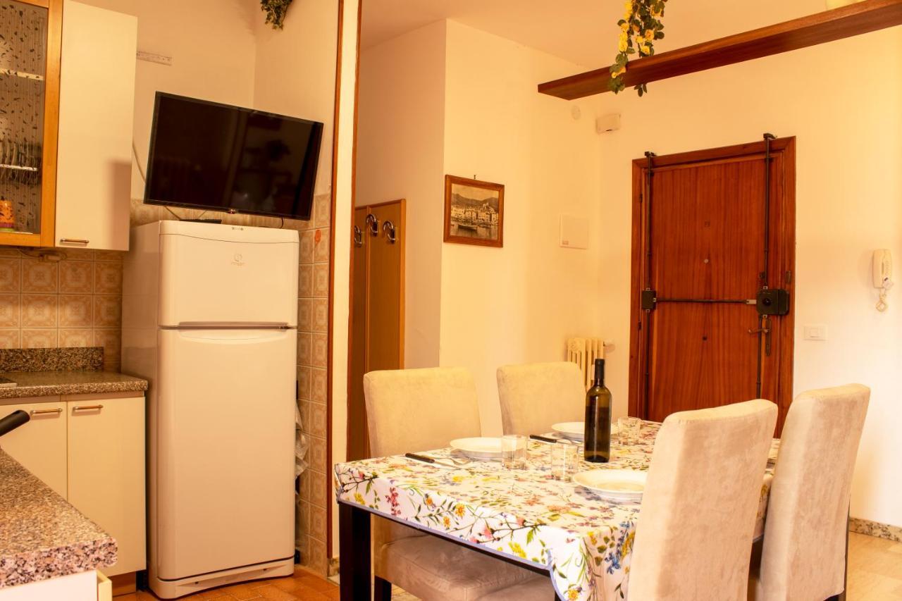 Апартаменти Posto Auto Gratuito Relax A 30 Metri Dal Mare Ріва-Ліґуре Екстер'єр фото